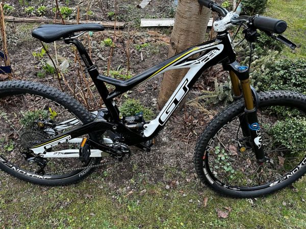 Велосипед GT Force PRO X карбонова рама 27.5"