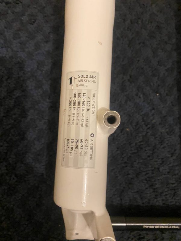 Вилка Rock Shox Sector 15/100 фото 3