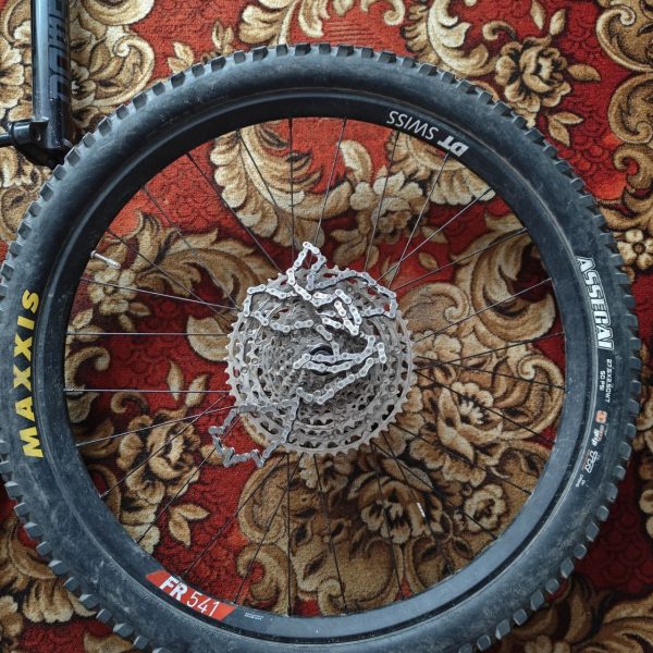 ДЕРЕБАН: Вилка Rockshox Domain RC + компоненти SRAM, Shimano, Truvativ та ін. фото 4