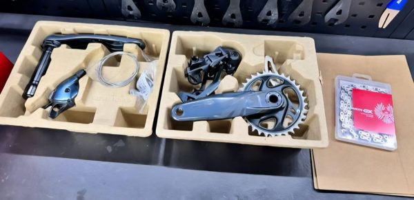 Групсет Sram GX EAGLE DUB 12-швидкостей 175 мм 32T фото 2