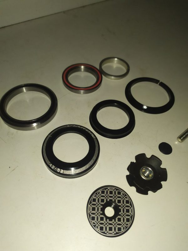 Покришка Maxxis DTH 26 2.15 + рульова інтегрована IS42/52 фото 2