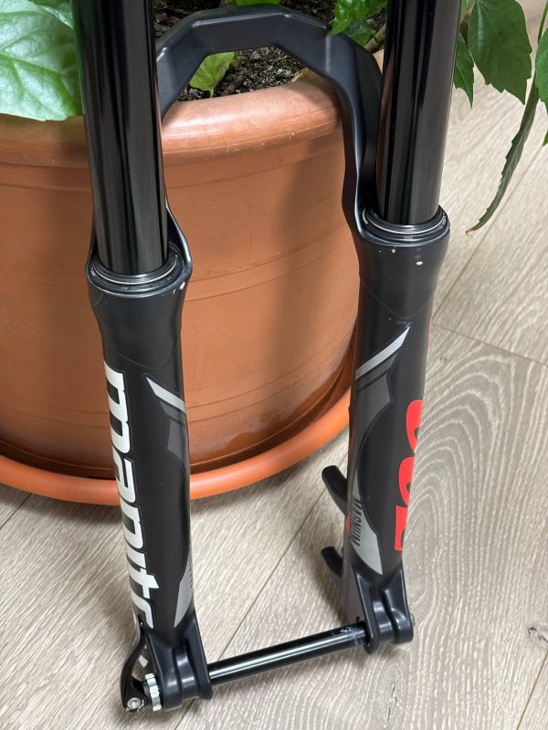 Вилка Manitou Magnum 2015 140mm фото 3