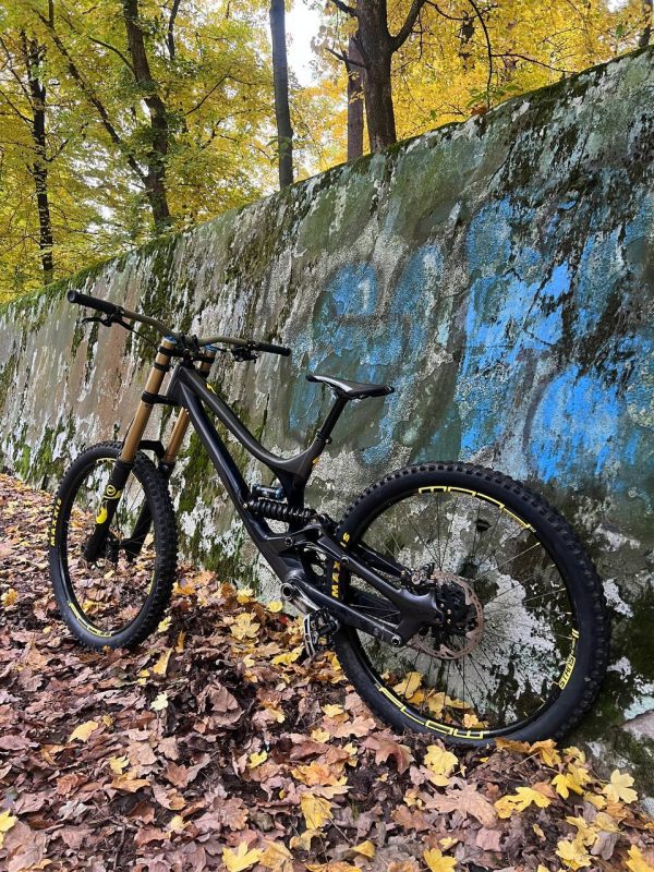 Specialized Demo 8 2017 + компоненти (Fox 40, DHX RC4, Shimano Saint) фото 4