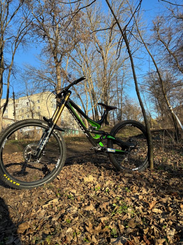 Велосипед Specialized Demo 8 CARBON даунхіл