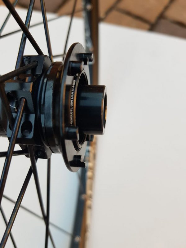 Адаптер-перехідник CenterLock під ротор 6 болтів фото 3