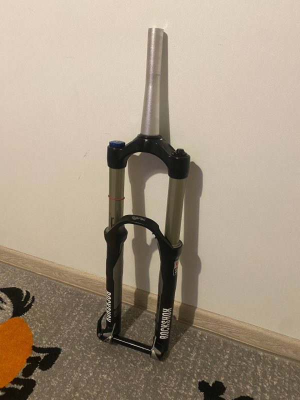 Вилка Rock Shox Lyrik Solo Air RC 26" 20x110 160мм фото 1