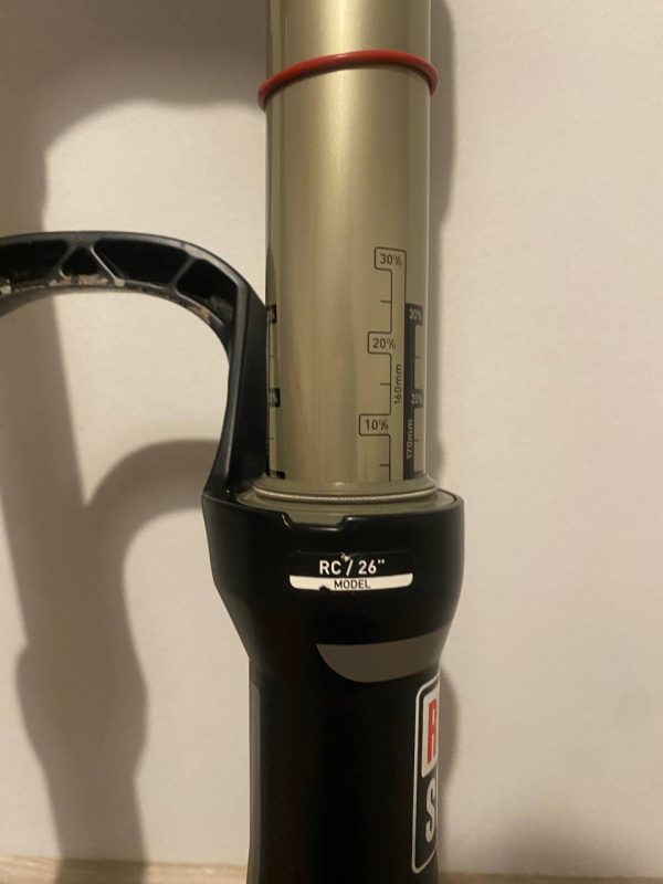 Вилка Rock Shox Lyrik Solo Air RC 26" 20x110 160мм фото 4