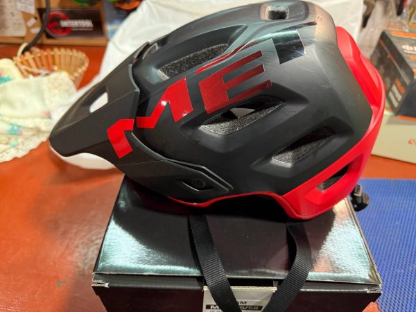 Шолом Met Roam M червоний фото 4