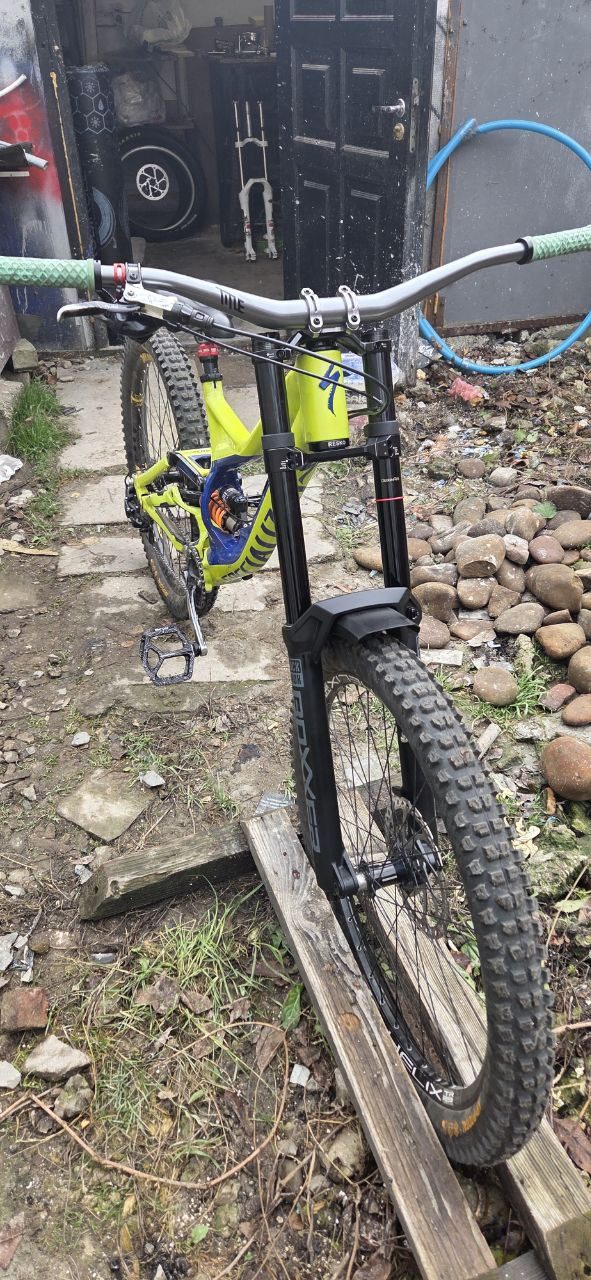 Велосипед Specialized Demo 8 650b, рама L фото 2