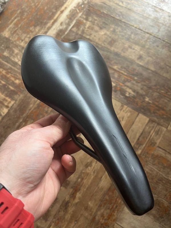 Сідло Polygon 250×140-145 мм