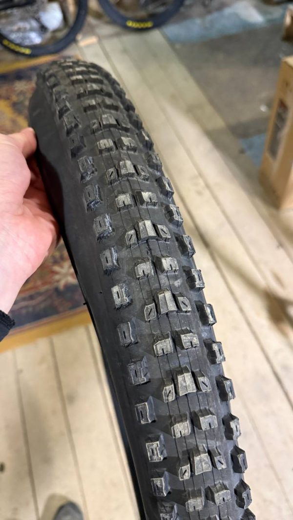 Покришки Maxxis фото 3