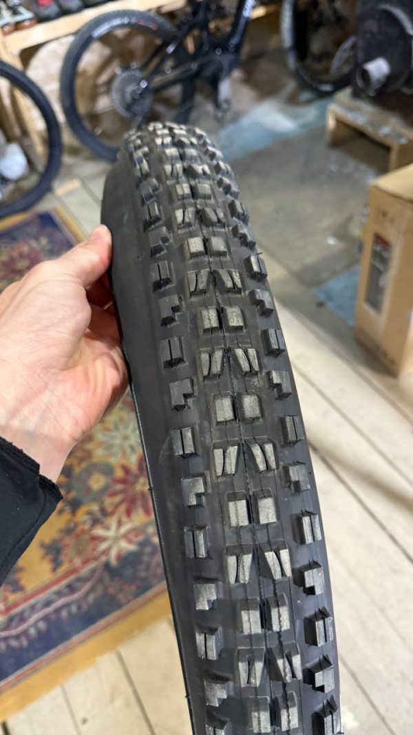 Покришки Maxxis фото 2