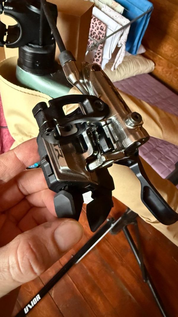 Гальма Shimano M9220 + ротор RT-MT905-L фото 3