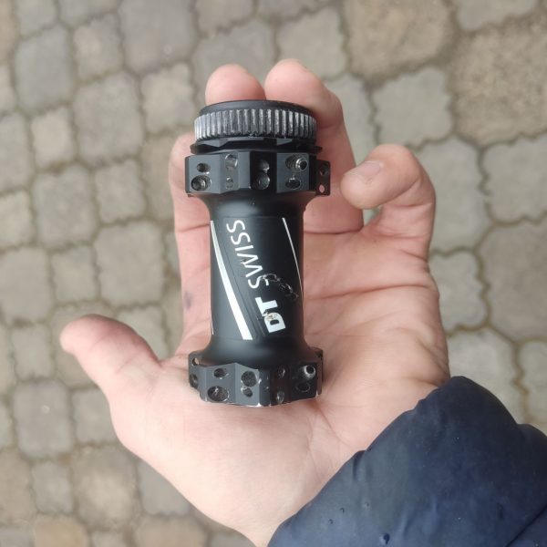 Втулка DT Swiss Spline 100x15 Centerlock фото 1