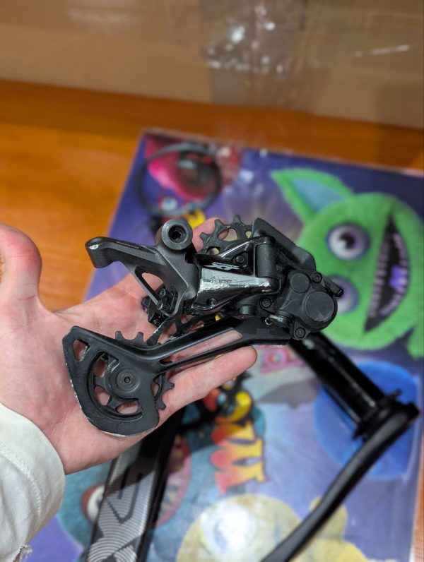 Шатуни Sram SX Eagle + перемикач Shimano + манетка + налокотники TLD фото 2