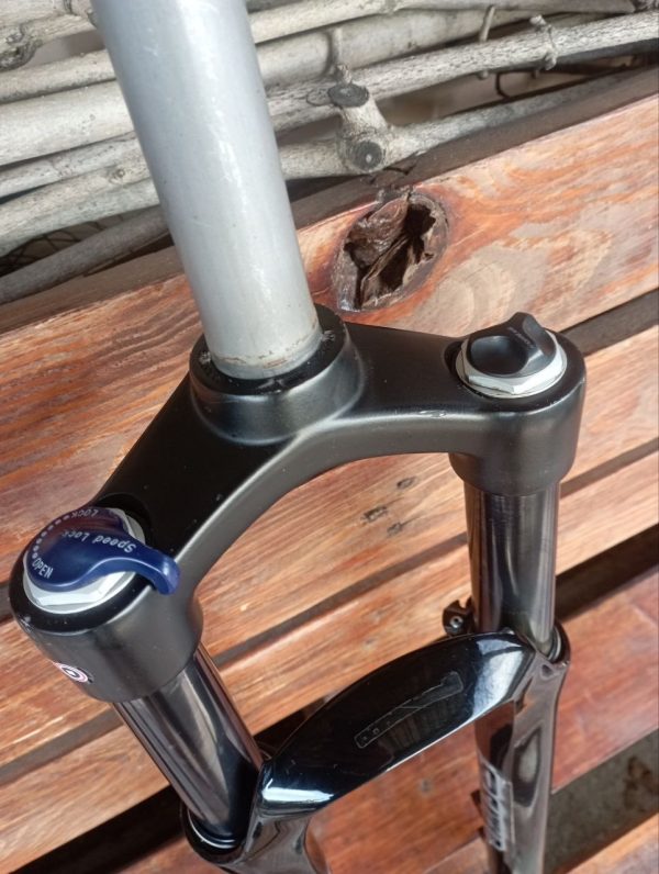 Вилка Suntour Raidon повітряна 26"