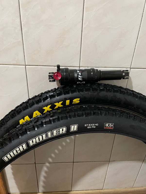 Амортизатор X Fusion 02R + покришки Maxxis High Roller 27.5