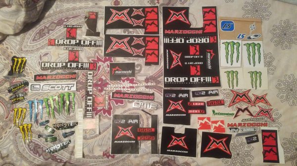 Наклейки Marzocchi + Manuали + Документи Specialized + Адаптер Marzocchi + Сальники Manitou фото 2