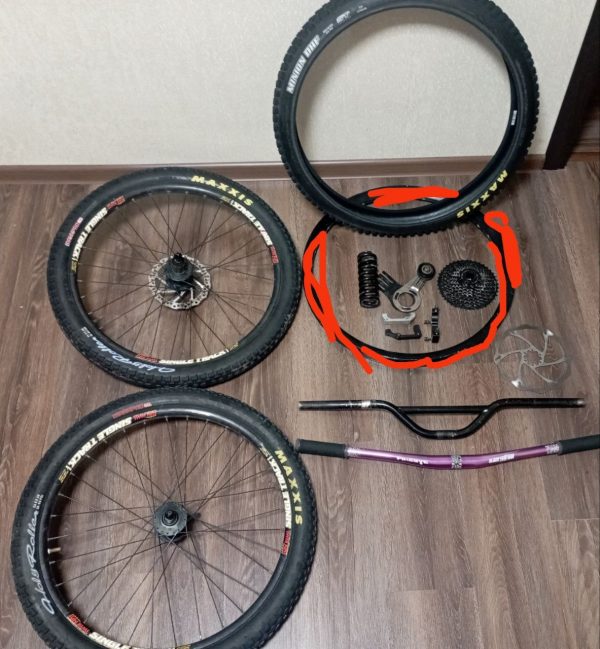 Руль DMR Wingbar + адаптори Marzocchi + гальма Guide RE + рама Balfa BB7 + та ін.