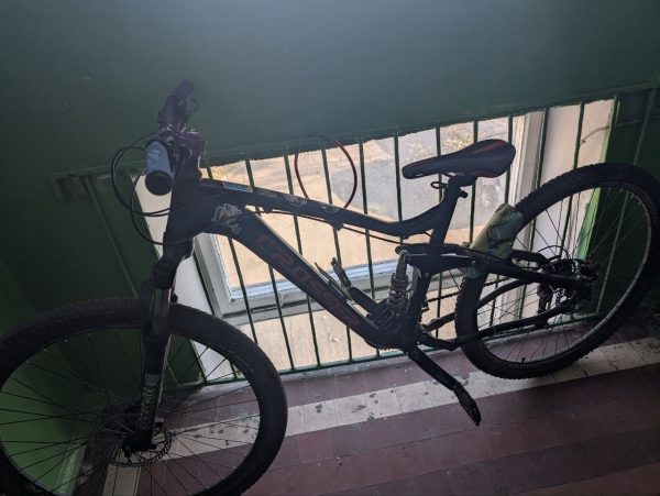 Велосипед з тормозами Shimano MT200 і вилкою Suntour фото 4