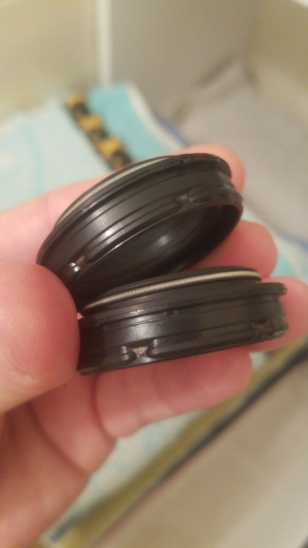 Сальники Manitou 32mm фото 3