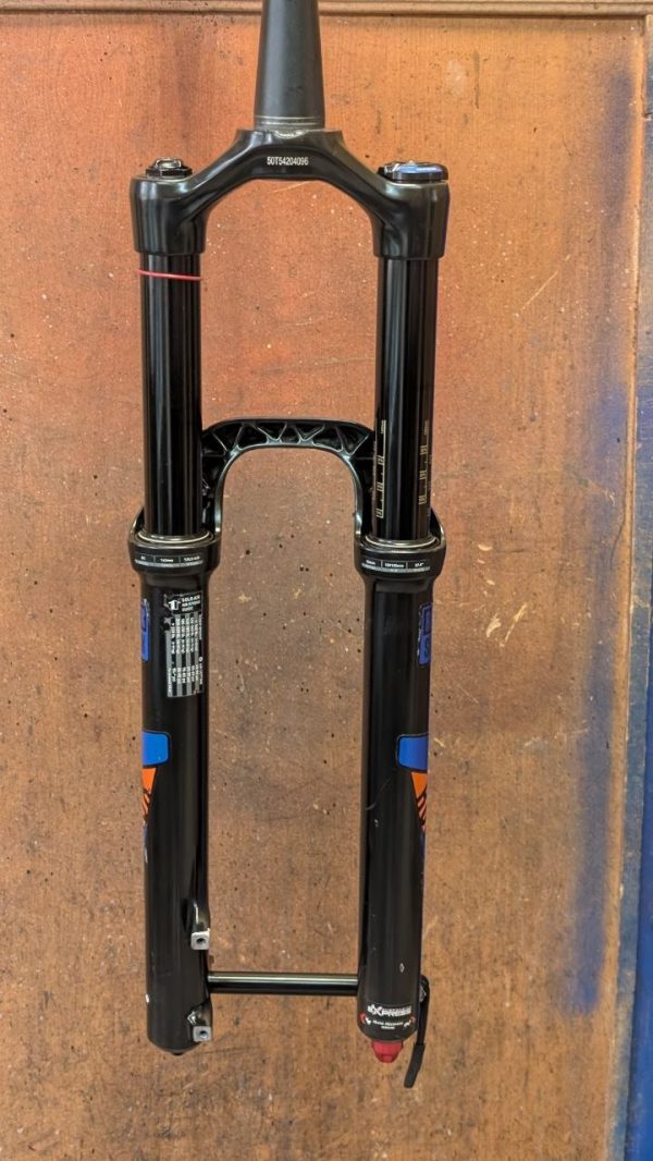 Вилка Rock Shox Yari 160mm 35ті фото 3