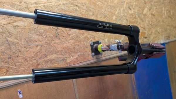 Вилка Rock Shox Yari 160mm 35ті фото 9