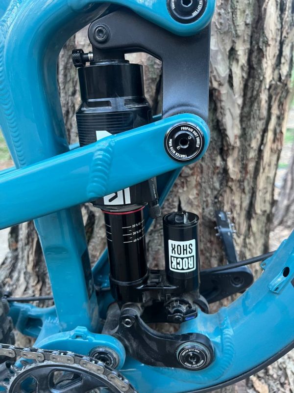 Rock Shox Vivid Ultimate 230x65 амортизатор фото 1