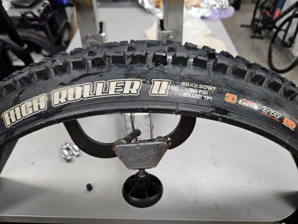 Maxxis High Roller II 29x2.5 фото 2