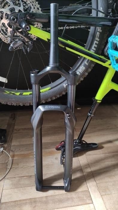 Вилка Rockshox Recon RL 140 мм Boost фото 1