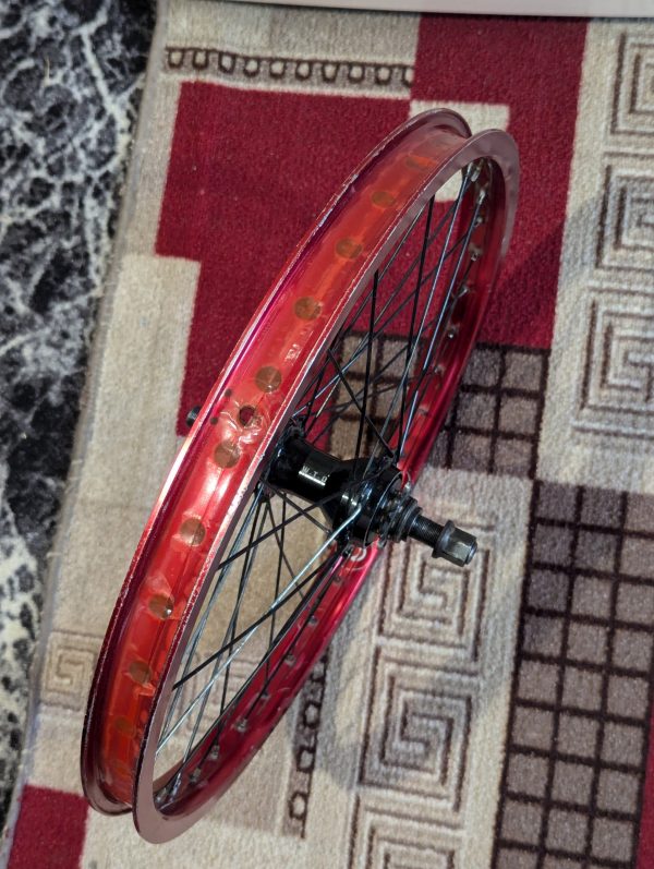 Колесо WTP Hybrid RHD + обід Cinema 333