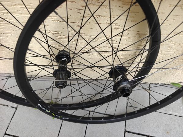 Вілсет колеса 27.5 Shimano Zee фото 2