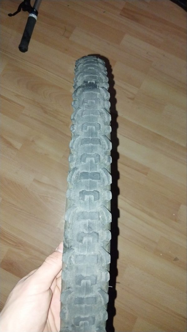 Покришка 26" 1.95