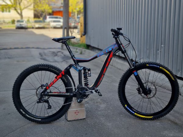 Giant Glory 2 2014 downhill bike S