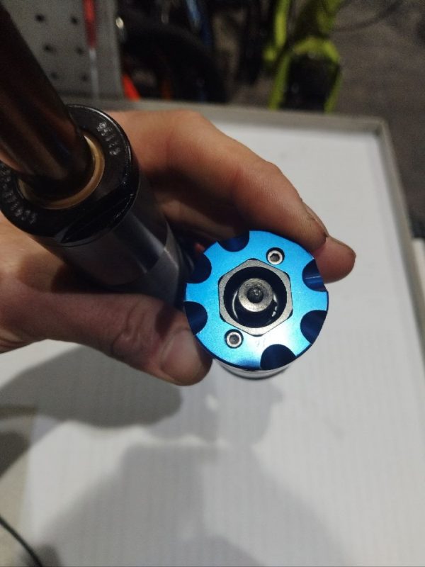 Амортизатор Fox DHX RC4 Factory Series 216×63 фото 5