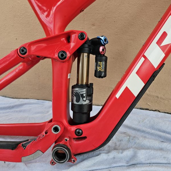 Рама Trek Slash 9.9 2017 + Fox X2 амортизатор фото 8