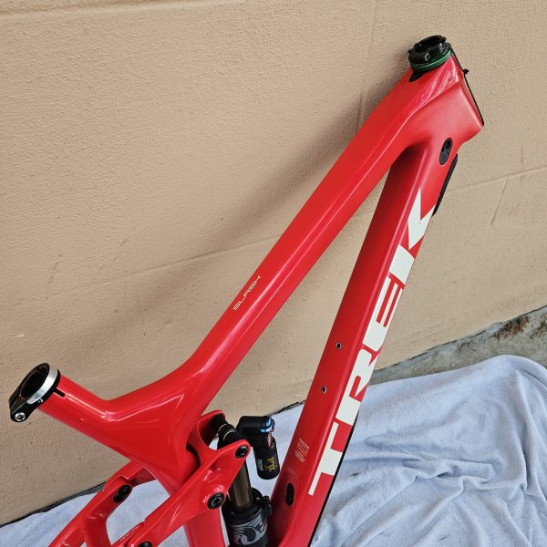 Рама Trek Slash 9.9 2017 + Fox X2 амортизатор фото 9