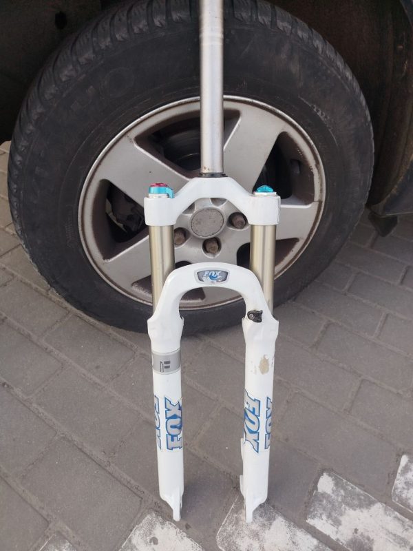 Fox 32 100mm вилка передня