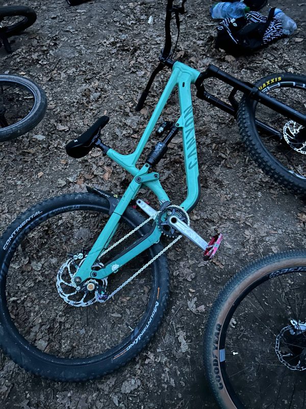 Велосипед Canyon Torque 5 2024 М з компонентами Fox, RockShox, Shimano фото 2