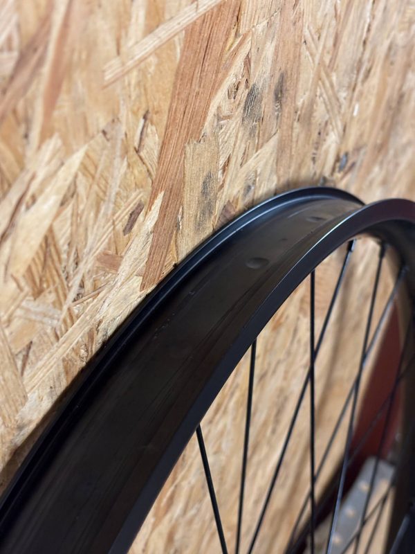 Колесо DT Swiss 27.5" 12x135mm фото 3