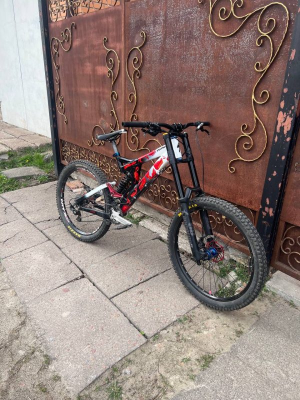 Рама Specialized Big Hit 3 з Rock Shox Vivid R2C фото 1