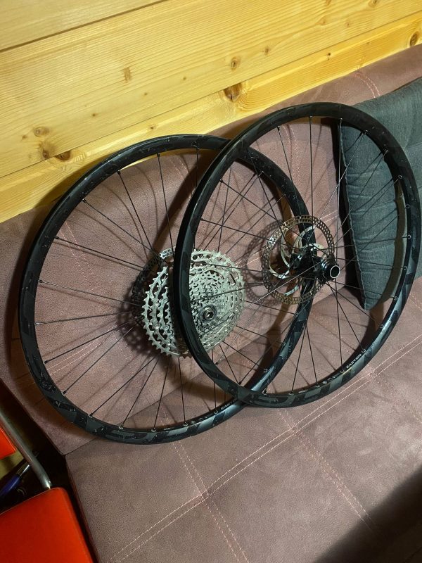 Вілсет Easton Gen5 + трансмісія Shimano Deore + гальма Formula + та ін. фото 1