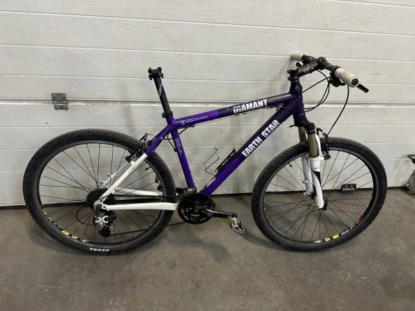 Рама велосипеда 18" + Манетки Deore 3x9 + Перекидка Deore + Гальма Avid + Шатуни Truvativ Fived + Вилка RST First Air