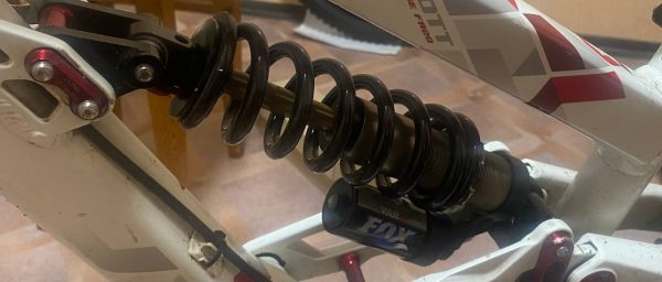 Амортизатор Fox Van R + пружина RockShox фото 2