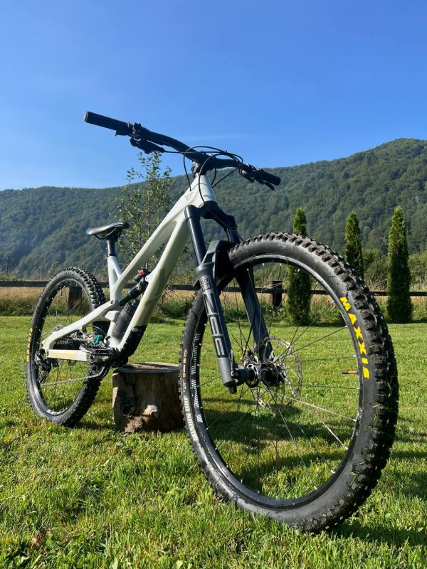 Велосипед YT Industries Jeffsy L 29 carbon фото 2