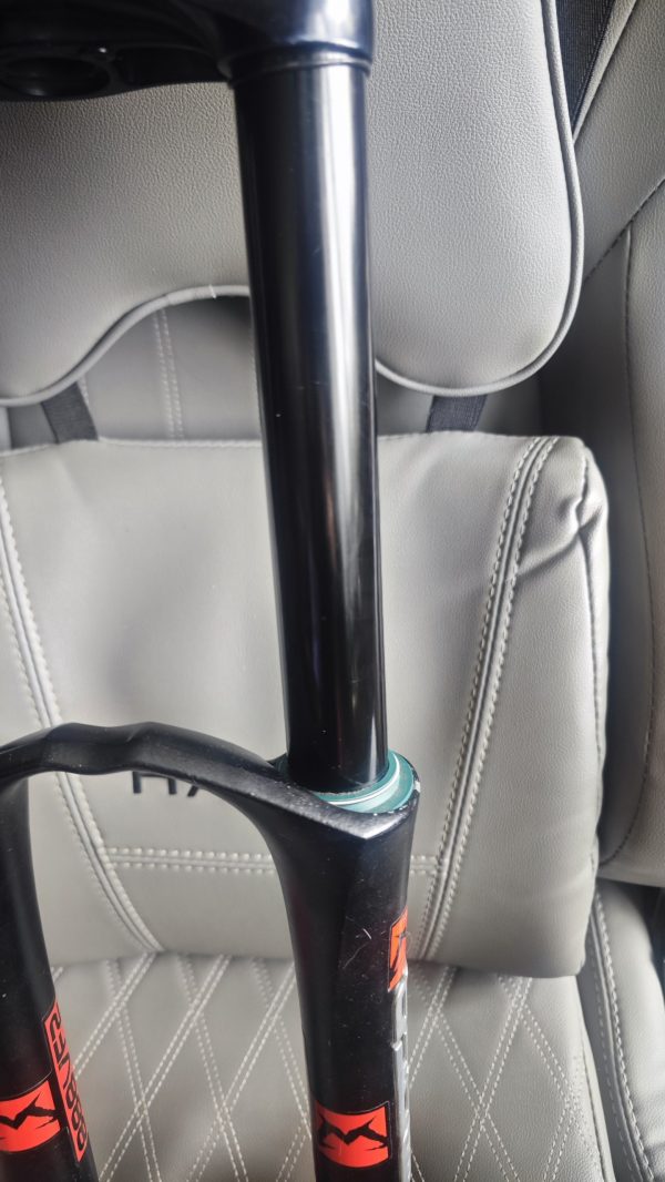 Вилка Marzocchi Bomber 888 VF2 фото 7