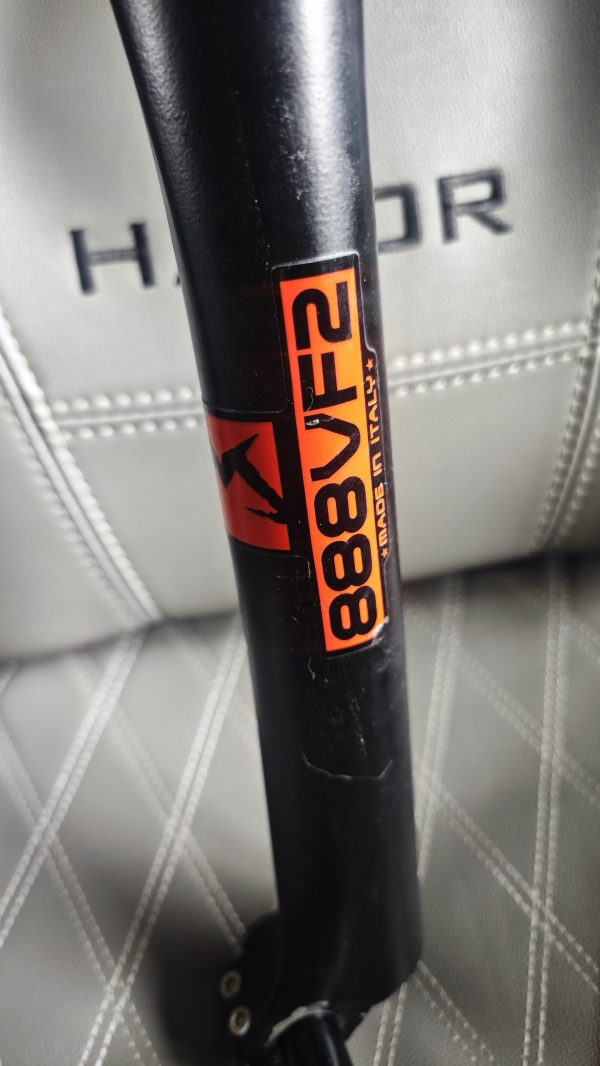 Вилка Marzocchi Bomber 888 VF2 фото 5